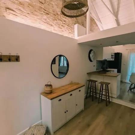 Villa Plane Tree House