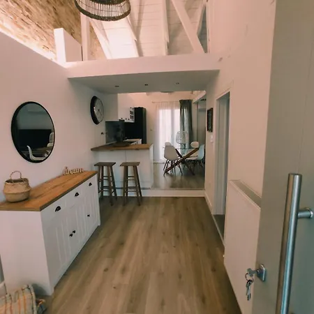 Plane Tree House Villa Proti