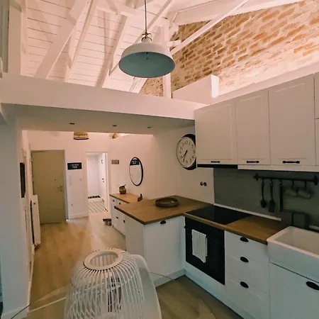 Plane Tree House Villa