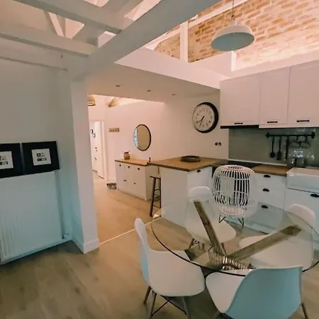 Plane Tree House