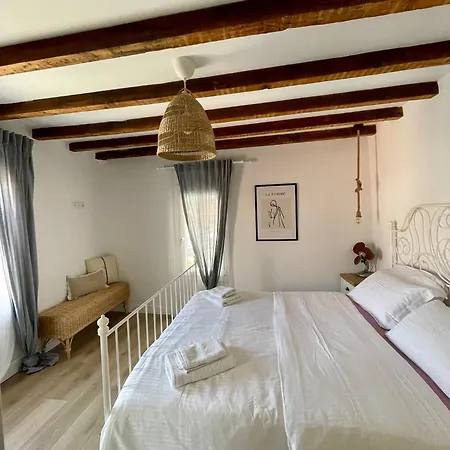 Plane Tree House Villa *