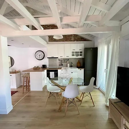 Villa Plane Tree House Proti