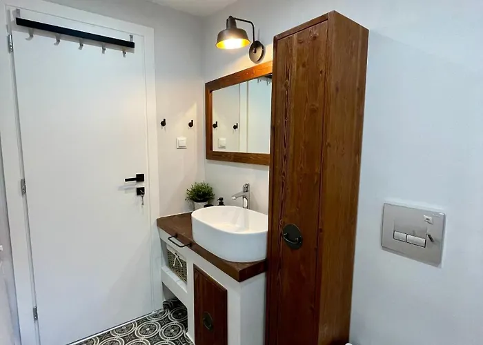 Plane Tree House * Πρώτη