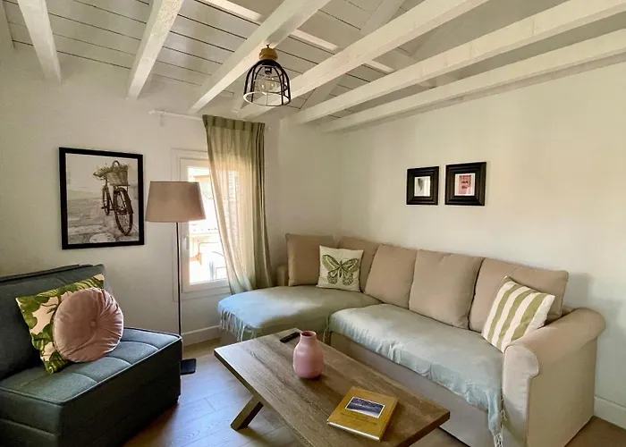 וילה Plane Tree House Proti